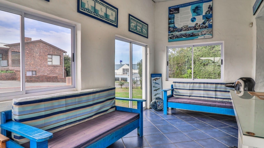 3 Bedroom Property for Sale in Kleinbaai Western Cape